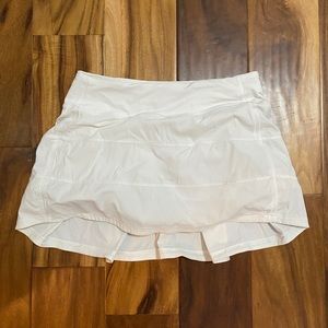 Lululemon white running tennis skirt size 2